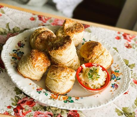 Honey Garlic Parmesan Biscuits