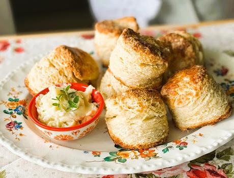 Honey Garlic Parmesan Biscuits