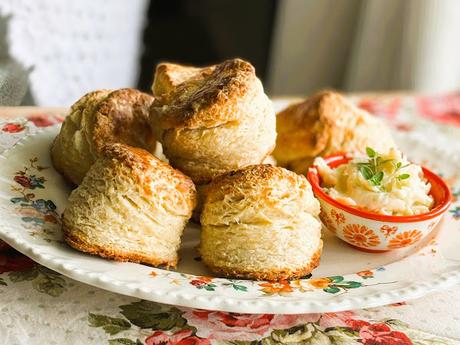 Honey Garlic Parmesan Biscuits