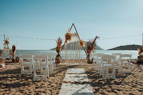 bohemian-romantic-spring-wedding-anavussos-beach_06