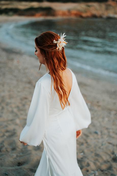 bohemian-romantic-spring-wedding-anavussos-beach_15