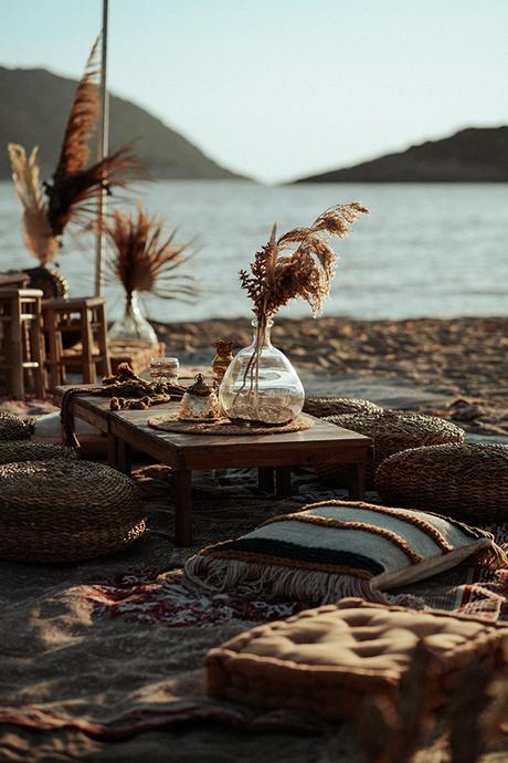 bohemian-romantic-spring-wedding-anavussos-beach_09