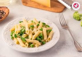 Today, we're excited to share a recipe that's a big hit in our household: Easy Broccoli Pasta for Kids.