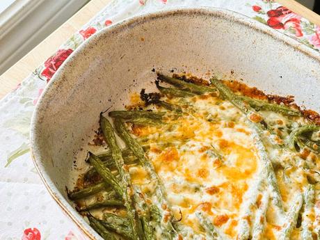 Cheesy Garlic Green Beans