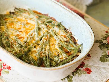 Cheesy Garlic Green Beans