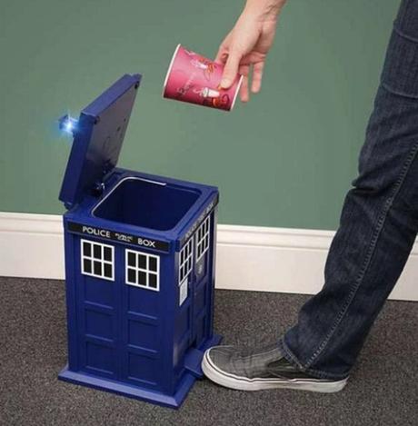 Doctor Who: TARDIS Flip-Top Pedal Bin