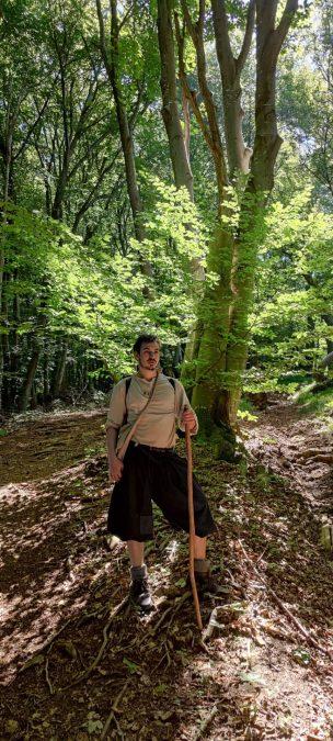 Crafters of the past: a journey with Visundr in Viking Reenactment Artigiani del passato: in viaggio con Visundr nella rievocazione vichinga