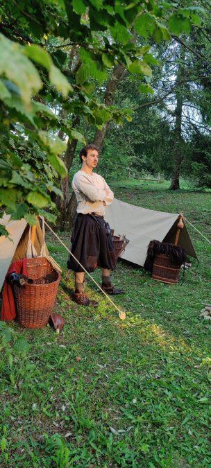 Crafters of the past: a journey with Visundr in Viking Reenactment Artigiani del passato: in viaggio con Visundr nella rievocazione vichinga