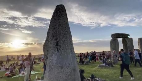 Photos show summer solstice 2024 at Stonehenge