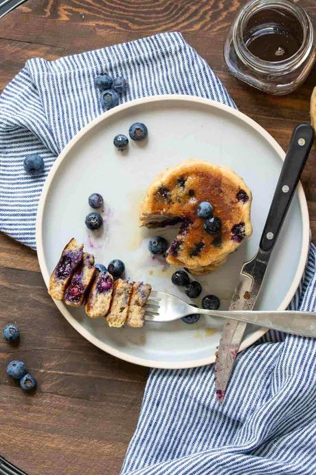 Healthy Vegan Blueberry Pancakes