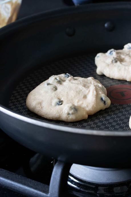 Healthy Vegan Blueberry Pancakes