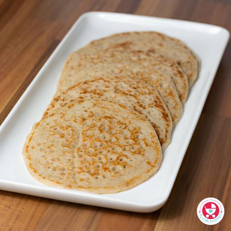 This recipe for Delicious and Nutritious Sweet Wheat Dosa for Babies and Toddlers is combining the sweetness of ripe bananas with the wheat flour. 