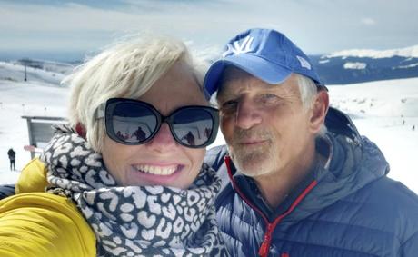 Grandparents quit their jobs and sell their house to travel the world with a backpack