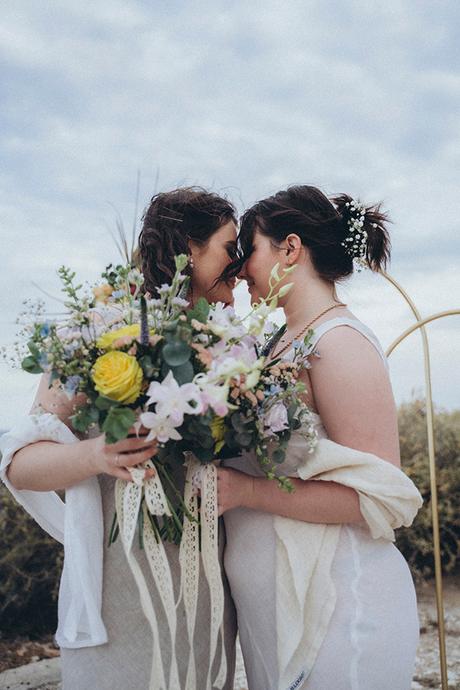 lovely-elopement-in-greece-with-beautiful-flowers_23