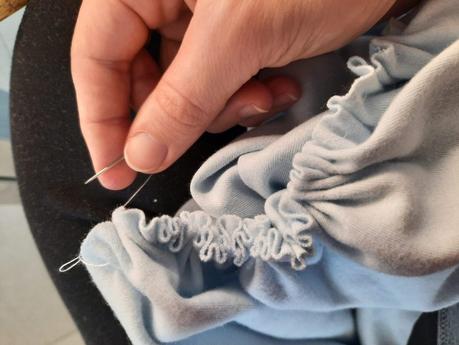 How an Alice costume made me feel historybounding (piecing is period!) Sewing the skirt for my Alice in Wonderland costume