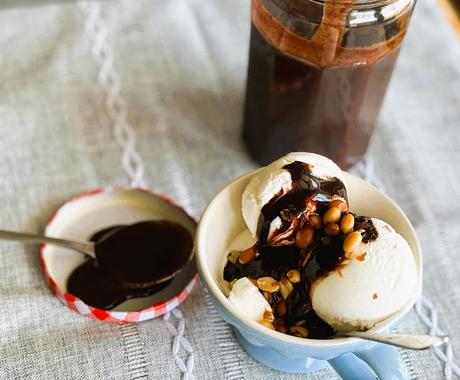 Salted Caramel Chocolate Sauce