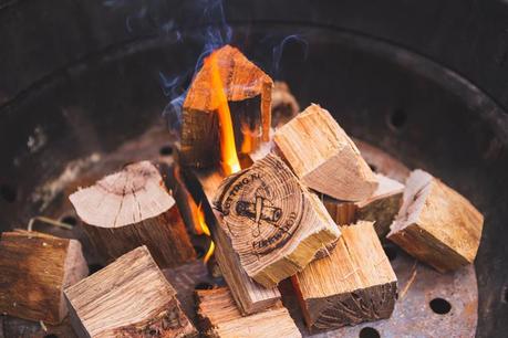 Wood Smoker Guide – Best Wood Types for Different Meats 3 Hickory Wood