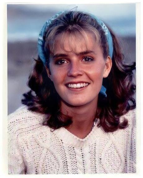 Elisabeth Shue Net Worth: How Rich is The ‘Karate Kid’ Actress? Elisabeth Shue Net Worth: How Rich is The ‘Karate Kid’ Actress?