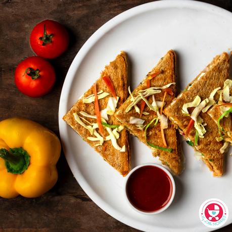 Looking for a delicious and healthy snack that your kids will love? Look no further than the Healthy Mushroom Capsicum Sandwich! 





