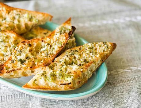 Guy Fieri's Garlic Bread