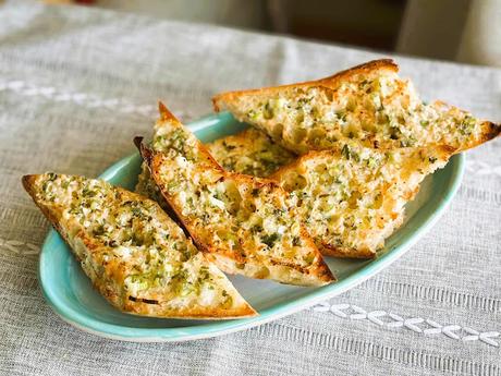 Guy Fieri's Garlic Bread