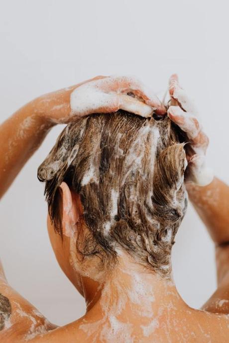Gentle on Your Hair, Kind to the Planet: Benefits of Switching to Bar Shampoo and Conditioner