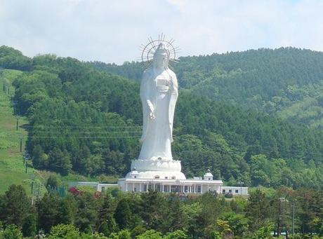 Dai Kannon of Kita no Miyako park, Japan - Height: 88 m (289 ft)