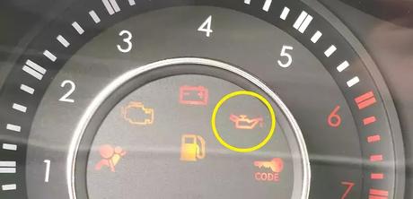 What are the reason why oil light is flashing but the oil is full?