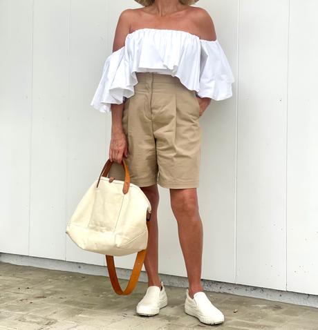 Styling for a  summer Farmer's Market