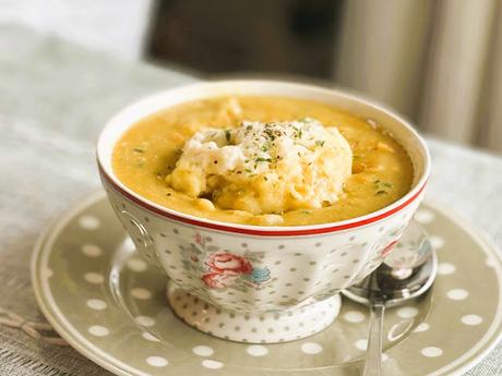 Pea Soup with Cheese Dumplings