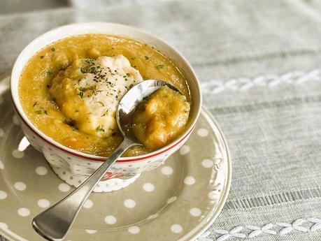 Pea Soup with Cheese Dumplings