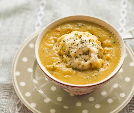 Pea Soup with Cheese Dumplings