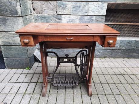 The vintage Vesta Dietrich sewing machine that belonged to my husband's grandmother