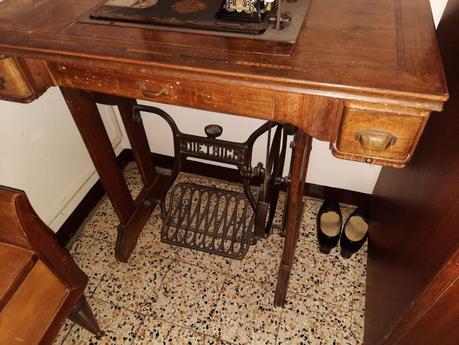 The vintage Vesta Dietrich sewing machine that belonged to my husband's grandmother