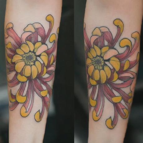 Chrysanthemum Tattoos: Symbolism, Inspiration, and Design Ideas