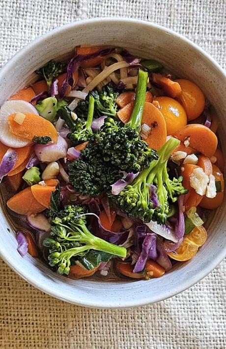 Quick Noodle Veggie Bowl