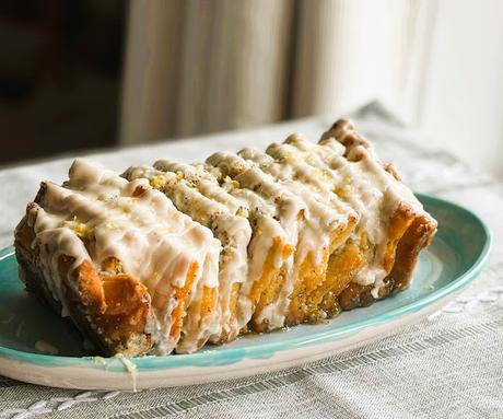 Lemon & Poppyseed Pull Apart Bread