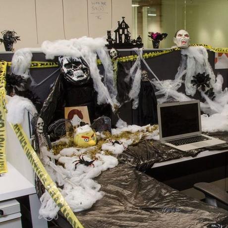 Graveyard inspired Halloween décor