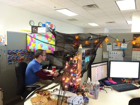 Black cloth Halloween cubicle decorations