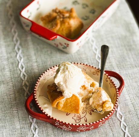 Streusel Apple Tarts