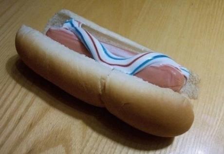 Aquafresh Hot Dog