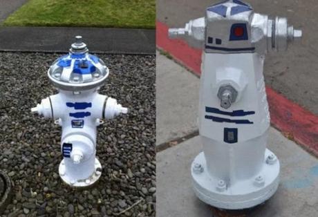 Art attacked fire hydrant: R2-D2 theme