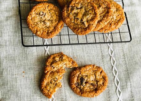 Oatmeal Chocolate Chip Raisin Cookies