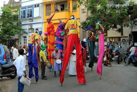 Poikkal Kuthirai   ..  -   ..  Marriage made in Saloon