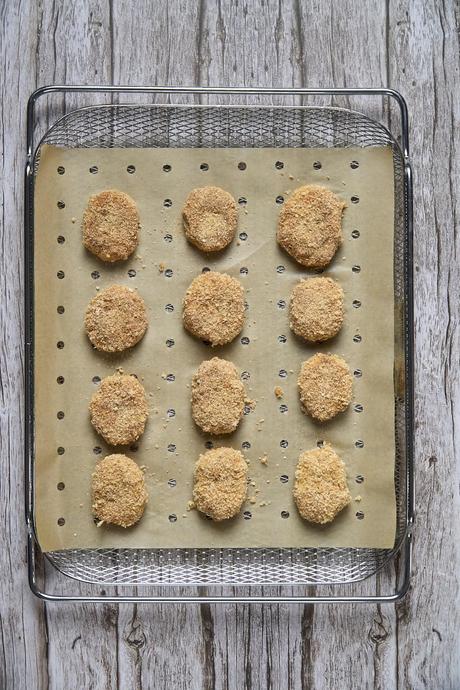 air dryer basket with 12 spicy vegan chickpea nuggets