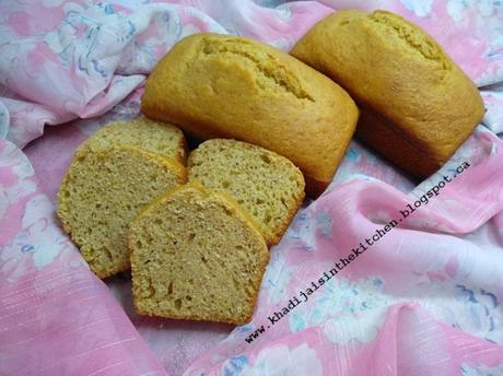 PETITS GÂTEAUX À LA FARINE DE MAÏS / CORN FLOUR BREAD / MINI BIZCOCHOS DE HARINA DE MAÍZ / كيك دقيق الذرة