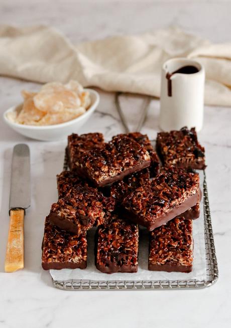 Ginger and dark chocolate snack bars