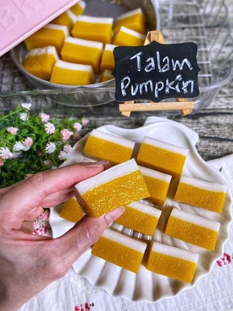 Kuih Talam Pumpkin 蒸南瓜糕