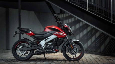 ethanol powered bajaj pulsar ns160 flex fuel showcased at ibet expo 2024