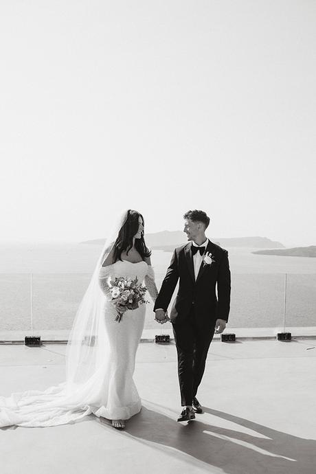 Elegant wedding in Santorini with pretty details  | Hannah & Nick